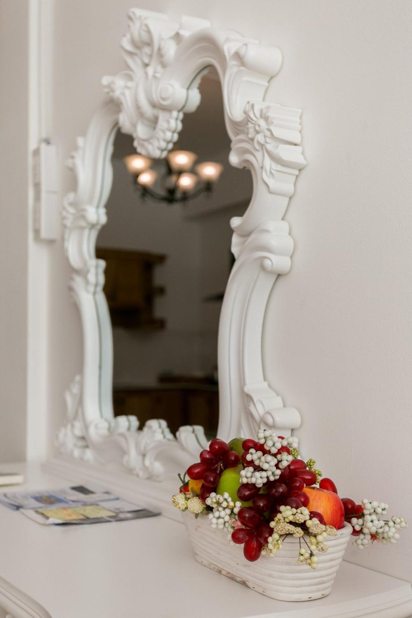Indochine Ben Thanh Hotel & Apartments Ho Chi Minh City Bagian luar foto